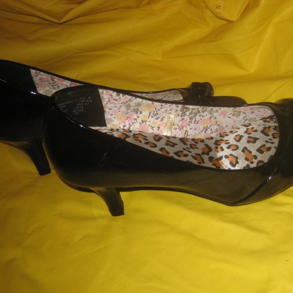 Black American Eagle heels - Picture 5 of 8